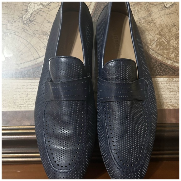 giardini Other - Giardini • Men’s Navy Leather Perforated Penny Loafers • Dress / Casual Shoes